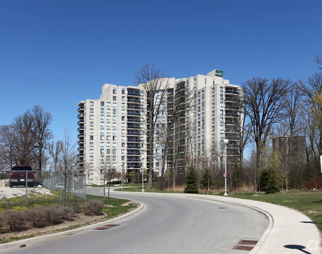 121 Parkway Forest Dr, Toronto, ON M2J 5H4 Apartments 121 Parkway
