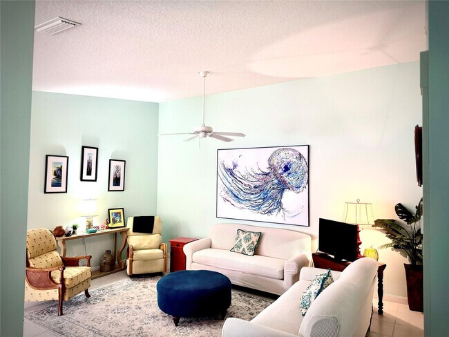 Foto del edificio - 10744 SW Elsinore Dr