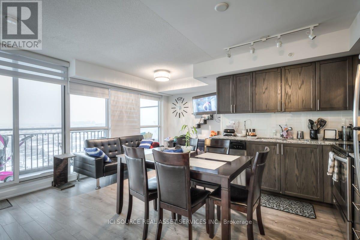 Primary Photo - 3091-3091 Dufferin St