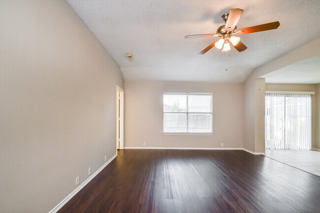 Foto del edificio - 3309 Teasbend Ct