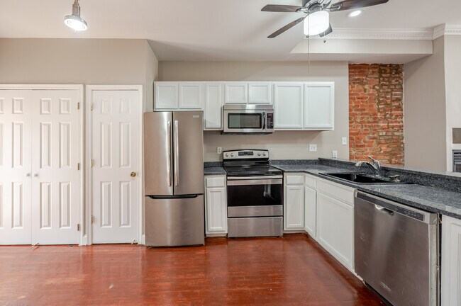 Foto del edificio - 408 Rhode Island Ave NW