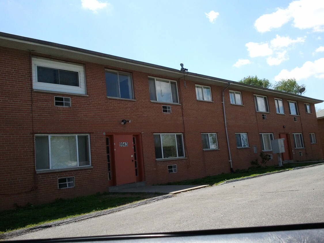 Primary Photo - 9943 Diamond Dr
