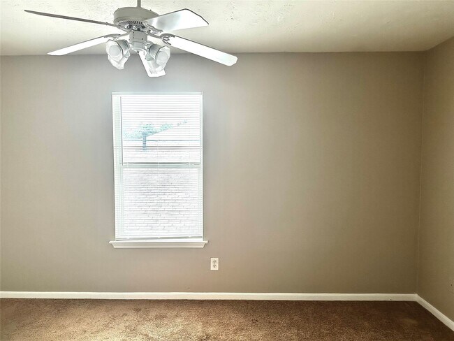 Foto del edificio - 20734 Hardwick Oaks Dr
