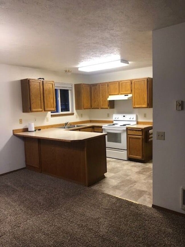 Building Photo - 1403