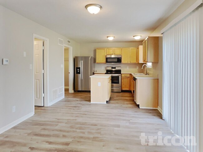 Building Photo - 1356 Blue Ridge Ln