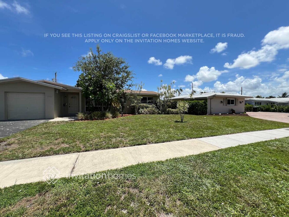 Foto principal - 2080 NE 63rd Ct