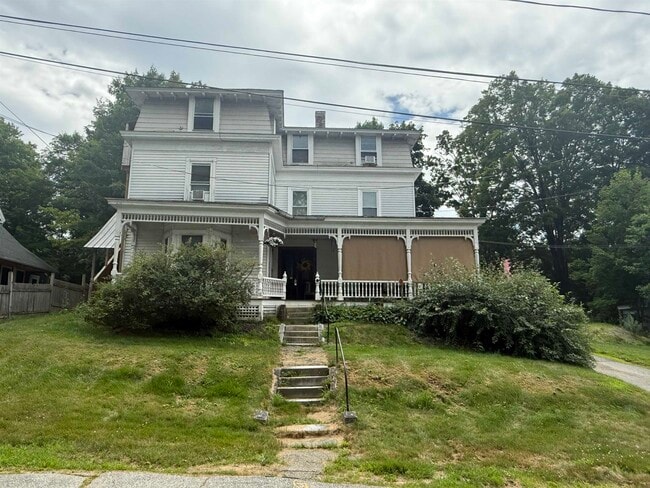 Building Photo - 31 Pleasant St
