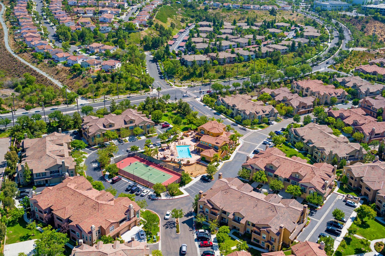 RiverEdge West - Image 2