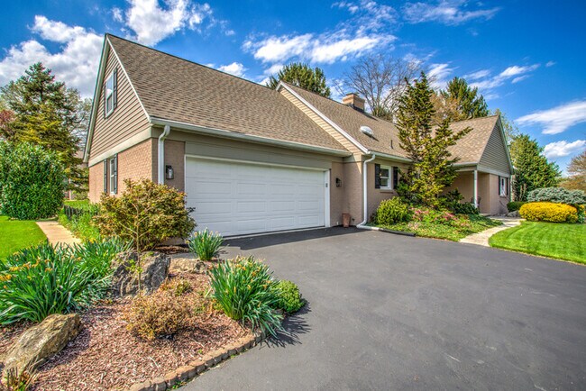 Foto del edificio - 1827 Larchmont Ln
