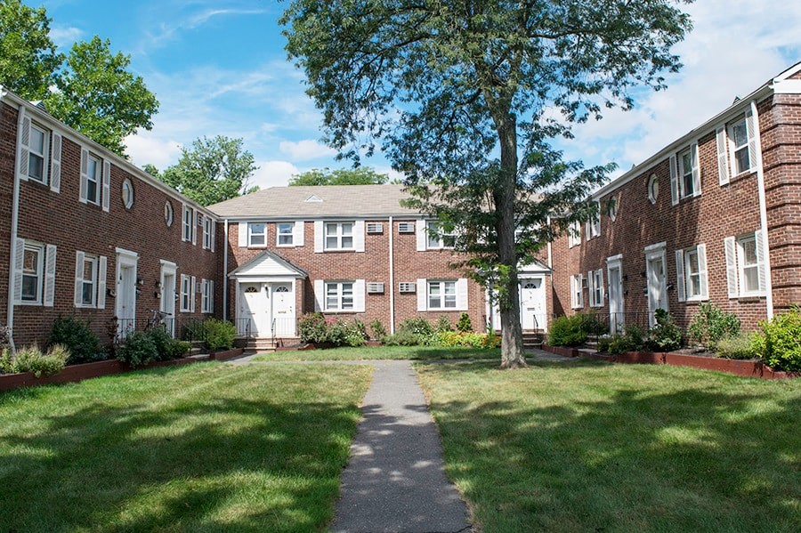 10 Brookside Ave, Somerville, NJ 08876 - Apartments In Somerville, NJ ...