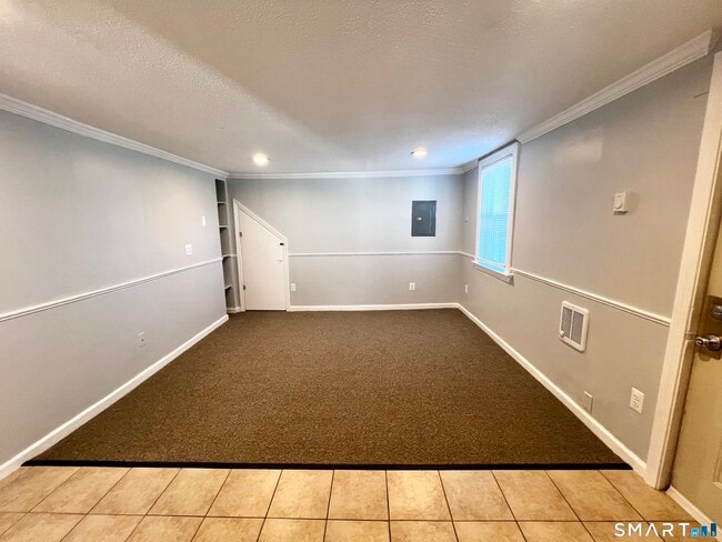 Foto del edificio - 204 S Main St