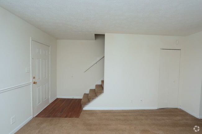 2BR,1.5BA - 1200SF - Highland Willows