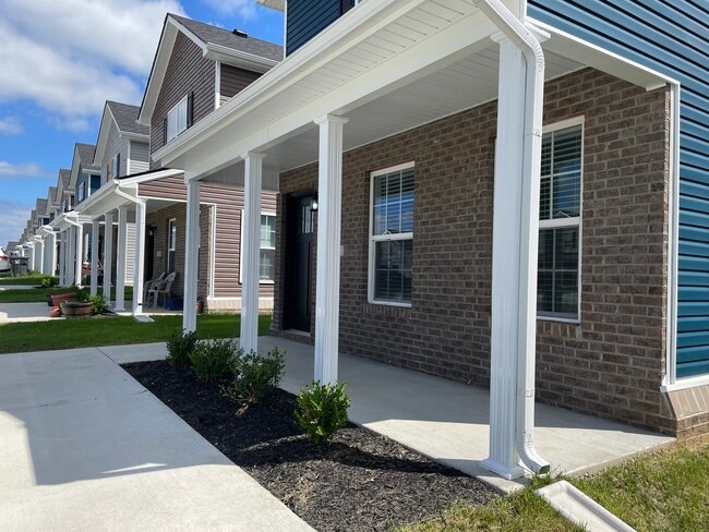 Building Photo - 1018 Judah Bear Blvd