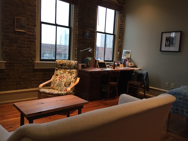Foto del edificio - 2227 1st Ave S