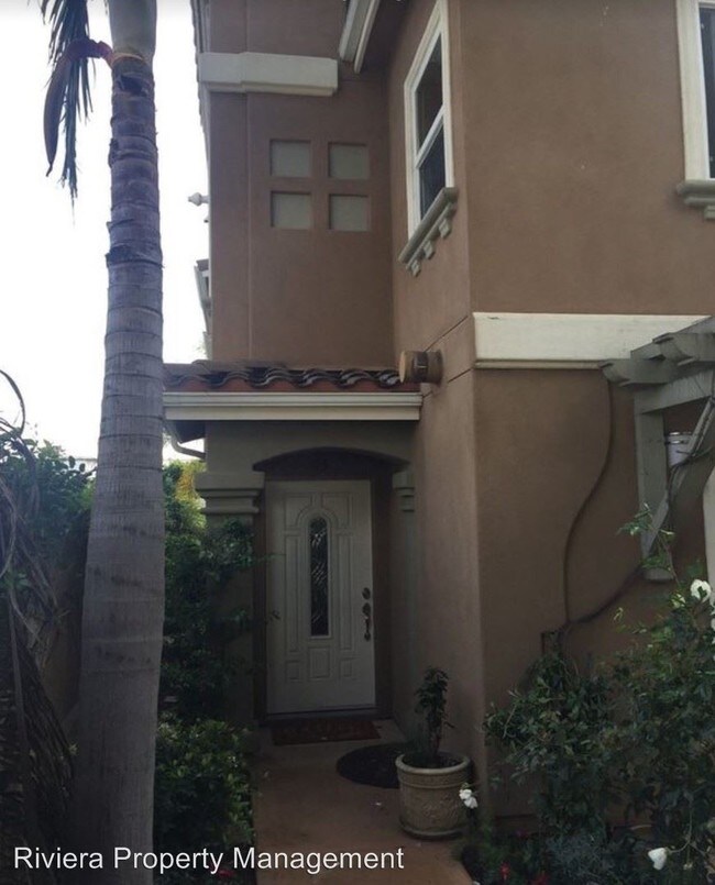 Building Photo - 1275 Felspar St