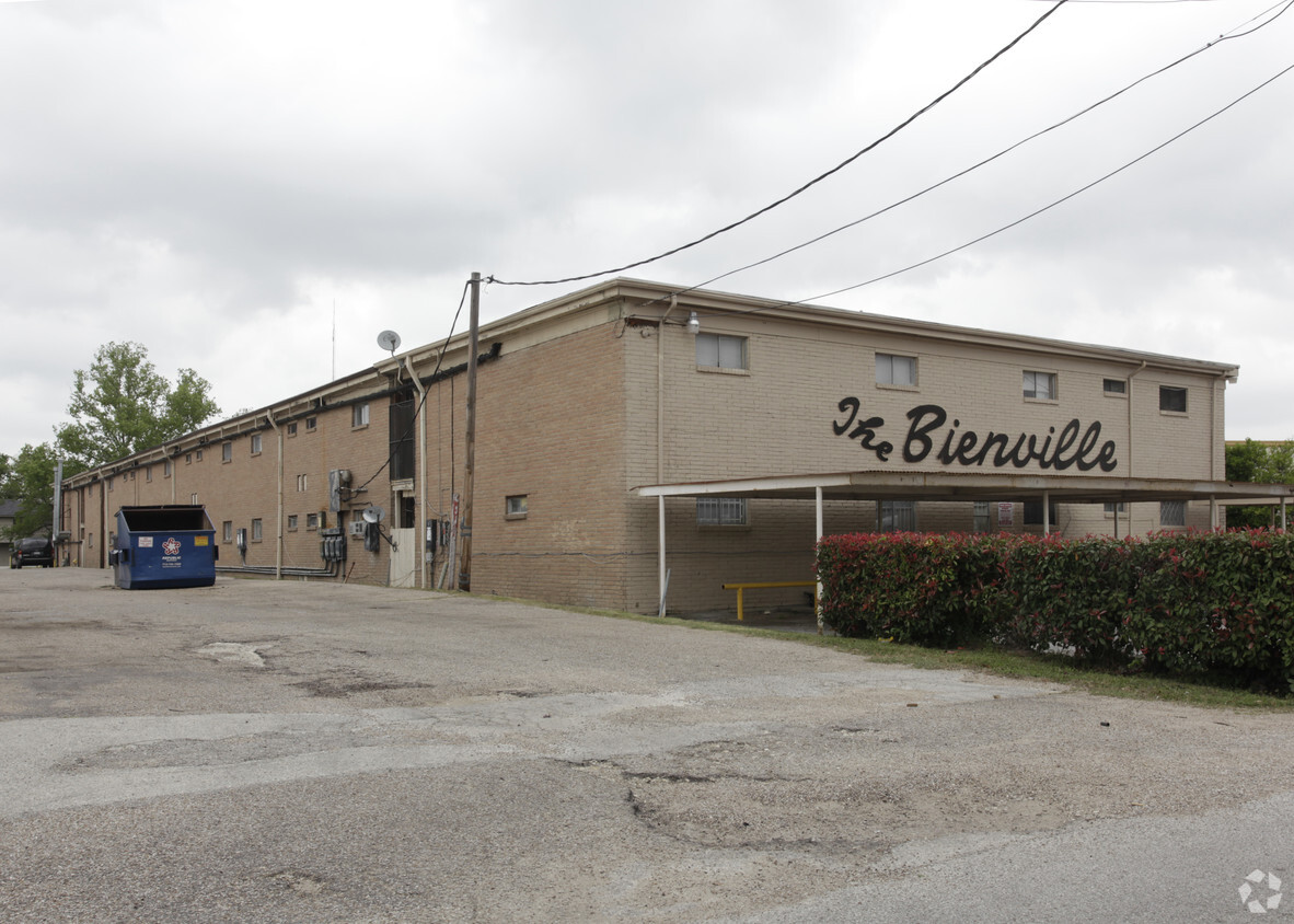 Building Photo - The Bienville Apartments