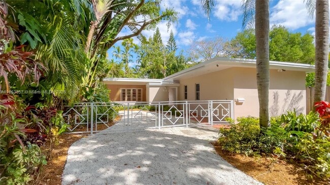 Building Photo - 4161 Ventura Ave