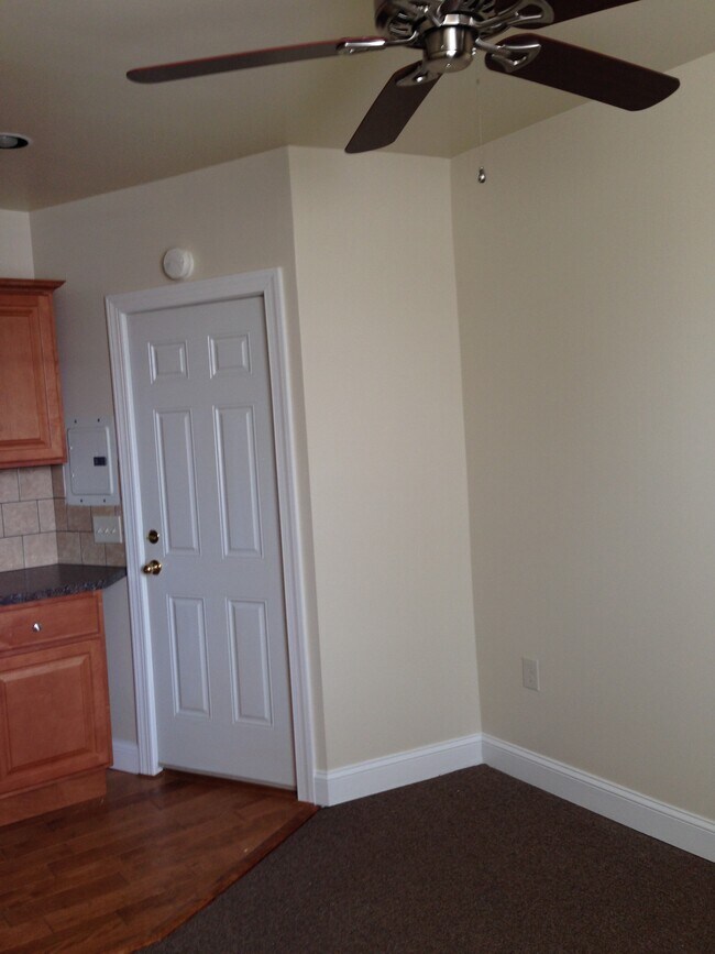 Foto del edificio - 266 Shelmire St