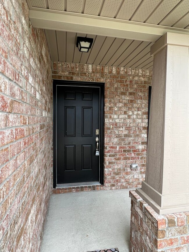 Building Photo - 3 bedrooms in Milton