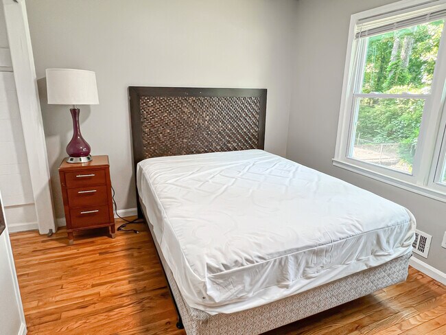 Foto del edificio - 1589 Whisperwood Trail