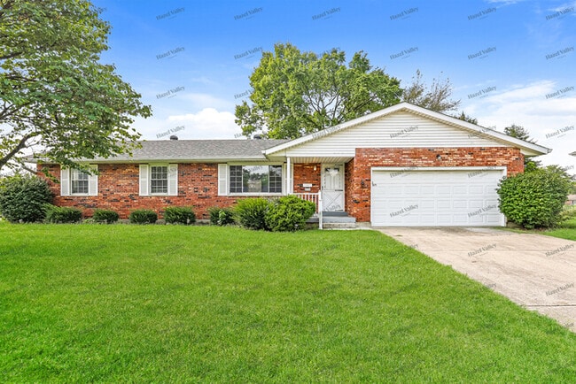 Photo - 371 Fenwick Dr (Fairfield, OH) House