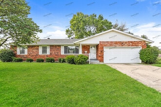 Building Photo - 371 Fenwick Dr