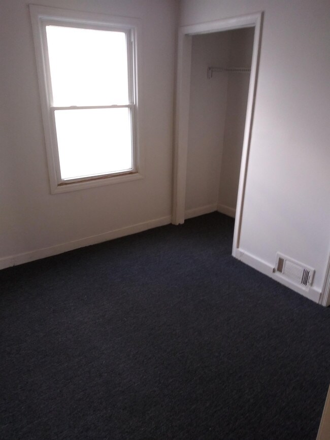 207 Morris St, Gloucester City, NJ 08030 House for Rent in Gloucester