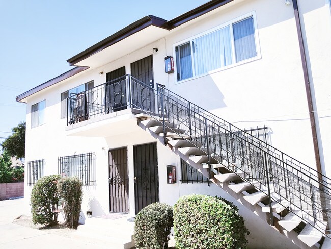 Unidad receptora 1324 W 36TH ST, LOS ÁNGELES, CA 90007 - 1324 W 36th St