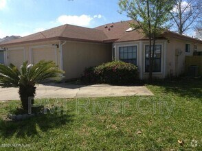 Building Photo - 2388 Ironstone Dr E
