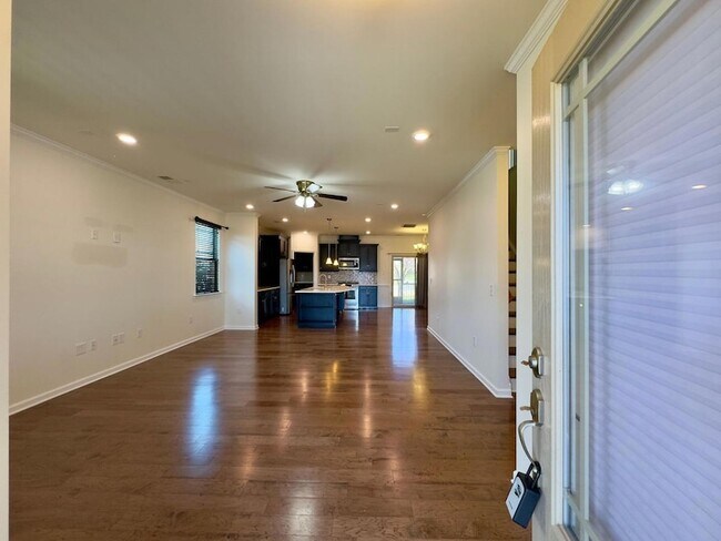 Foto del edificio - 1200 Governess Ln