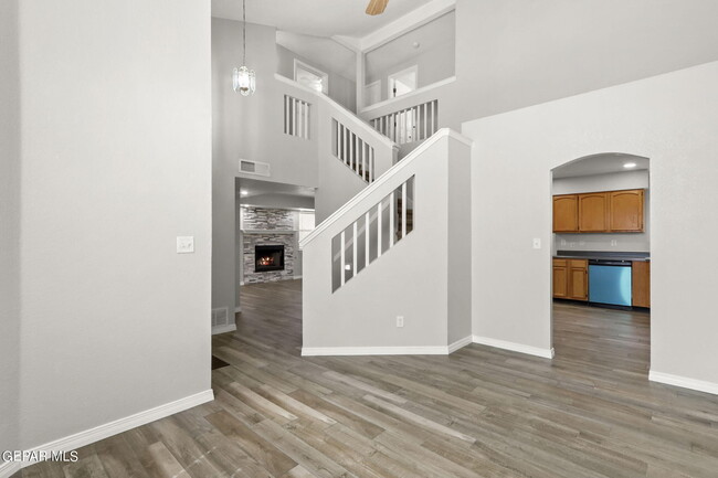 Building Photo - 12162 St Lucia Dr