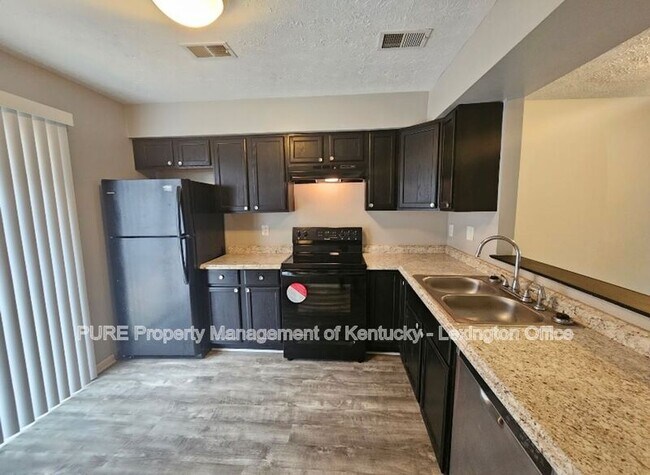 Foto del edificio - 2853 Snow Rd