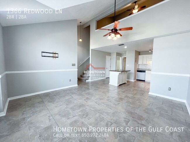 Foto del edificio - 1366 Redwood Ln