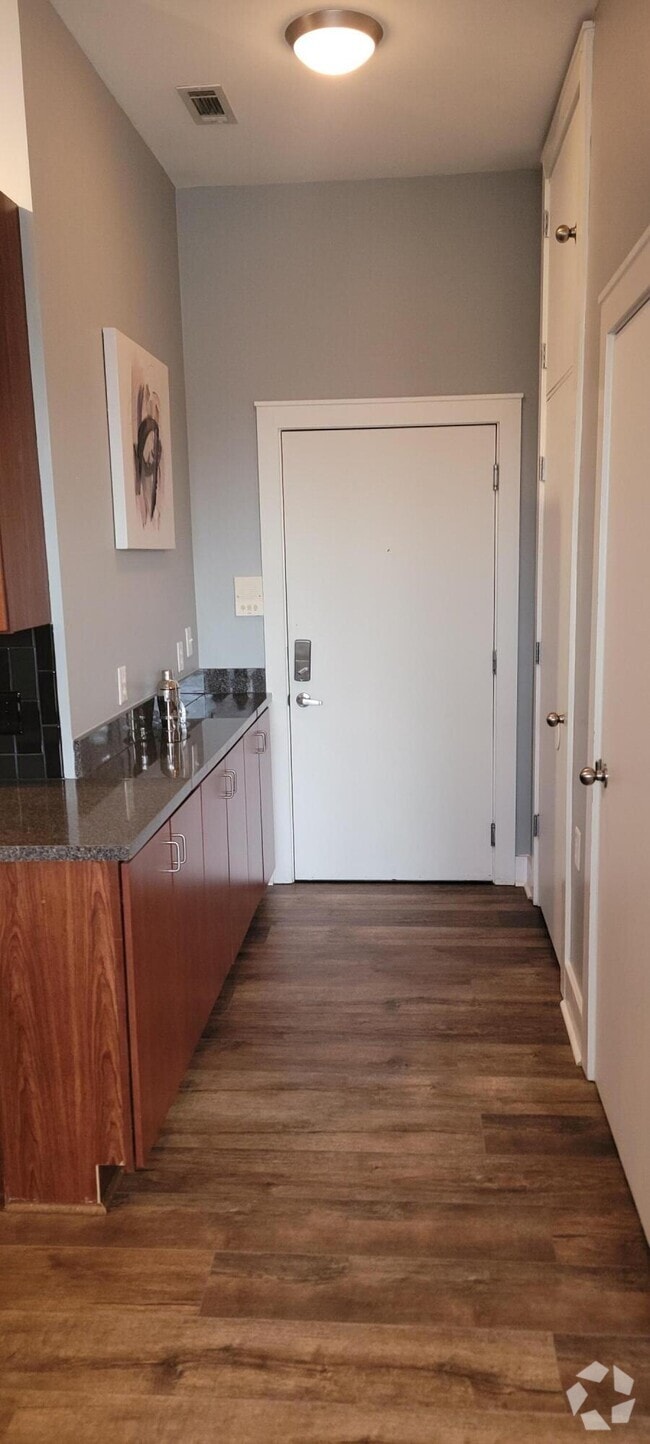 Kenwick Apartments for Rent with a Garage Lexington, KY 1 Rentals