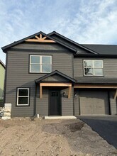 Building Photo - 119 Saddle Loop