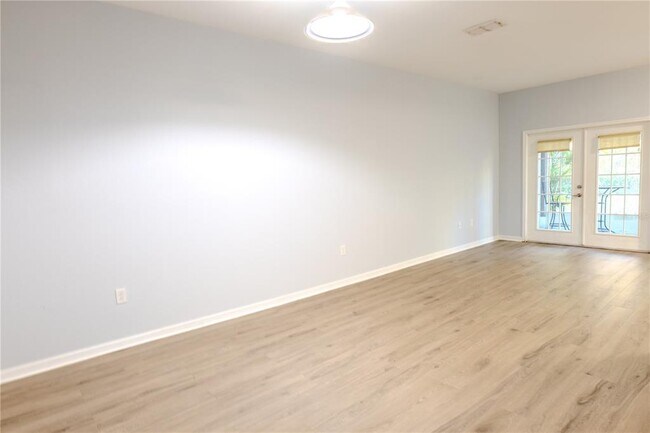 Building Photo - 8208 Downpatrick Ct