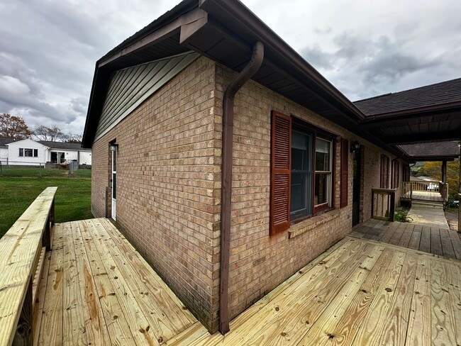 Foto del edificio - Newly Remodeled Duplex in Blacksburg