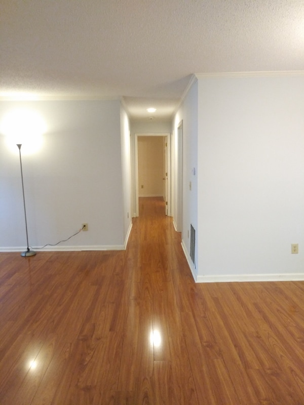 Building Photo - 310 Hollyfax Cir NE