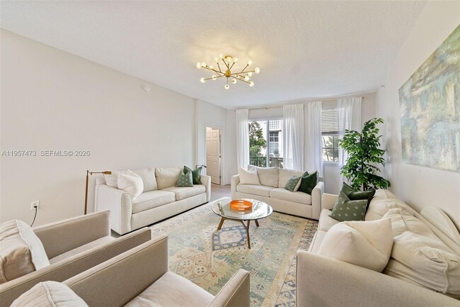 Foto del edificio - 2067 S Ocean Dr