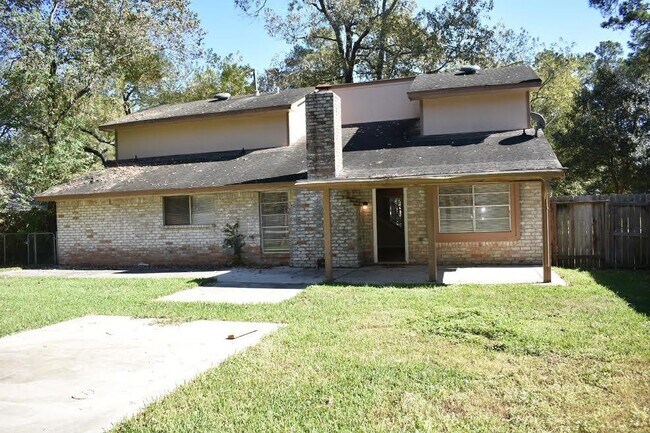 Foto del edificio - 3515 Hidden Pines Dr