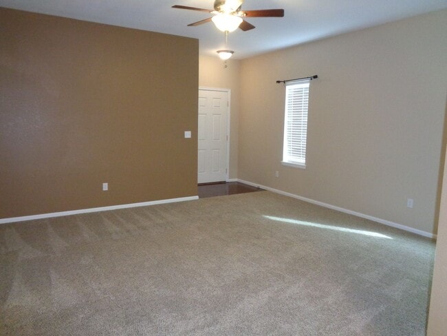 Foto del edificio - Beautiful single family Ranch style home Available!