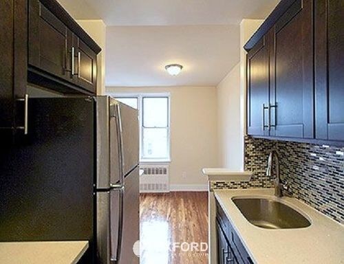Building Photo - 14050 Burden Cres