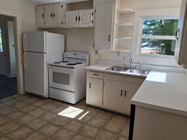 Foto del edificio - 1764 6th Ave NW