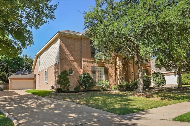 Building Photo - 719 Bryson Way