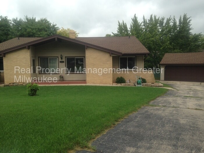 Foto principal - 145 Ridge Ct