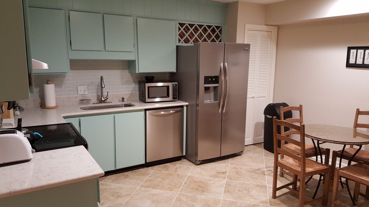 Kitchen - 503 E Broughton St