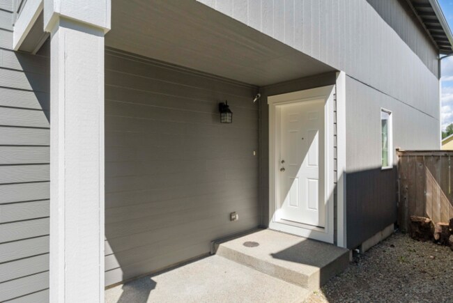 Building Photo - 11727 9th Ave Ct E