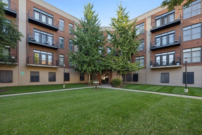 Foto del edificio - 817 3rd Ave N