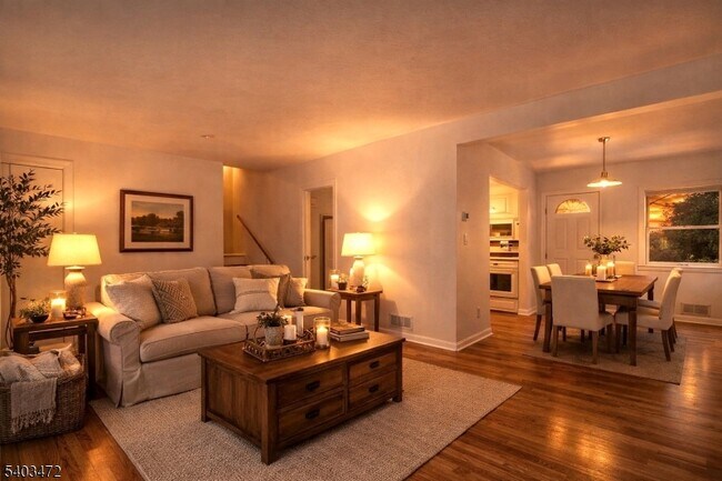 Foto del edificio - 92 Arbor Dr