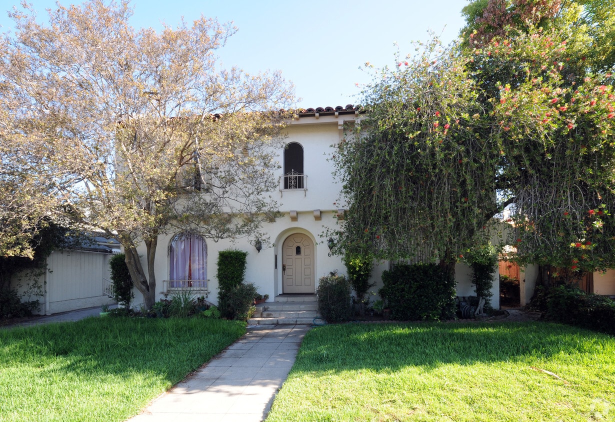 Primary Photo - 645 W Glenoaks Blvd